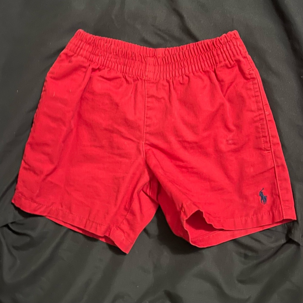 Lightly worn boys Ralph Lauren shorts!